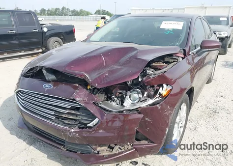 2017 Ford Fusion S z USA, uszkodzony, nr VIN 3FA6P0G79HR198846